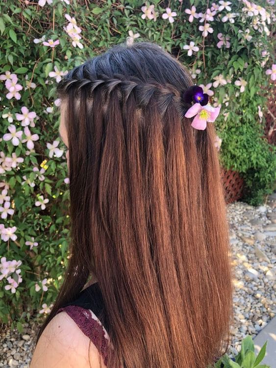Waterfall hairstyle for open straight hair