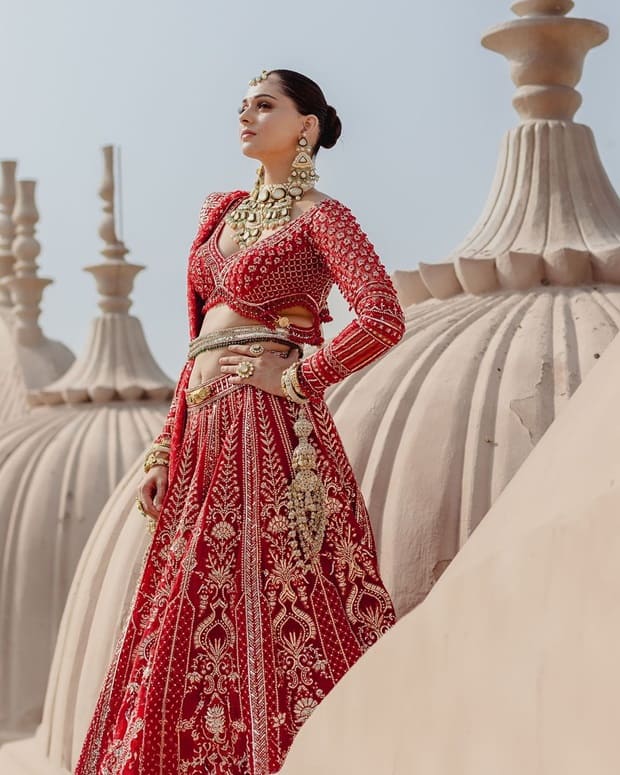 designer red lehenga set