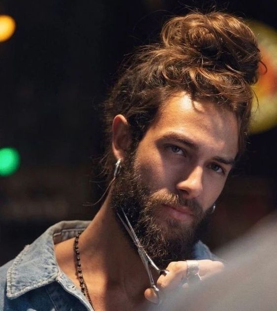 top knot hairstyle for men