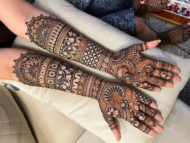 Bridal dulhan mehndi design with unique motifs