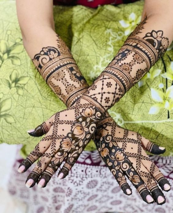 Half and half mehndi design for full hand