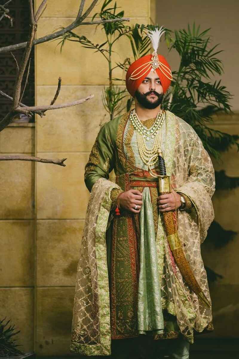 Punjabi-style-royal-sherwani-for-groom