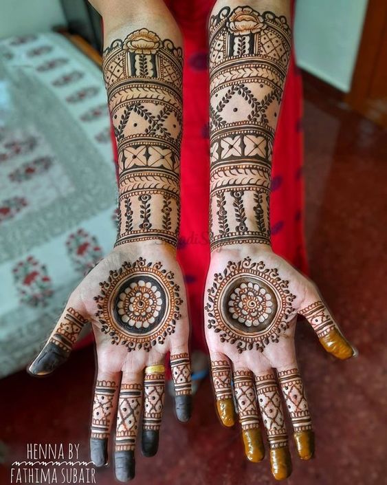 Round full hand dulhan mehndi design