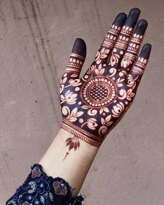 negative space henna design