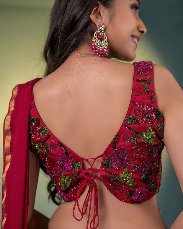 Cute tie-up embellished blouse