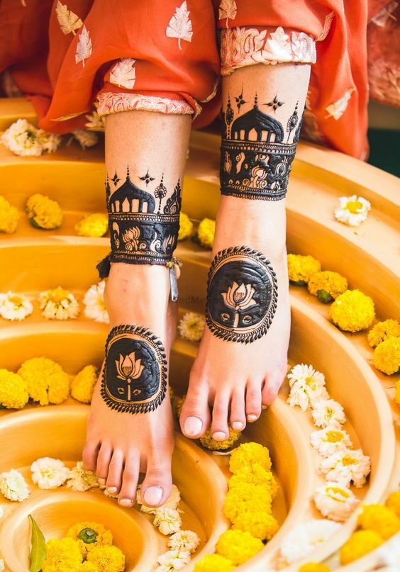 Minimal foot mehndi design bridal