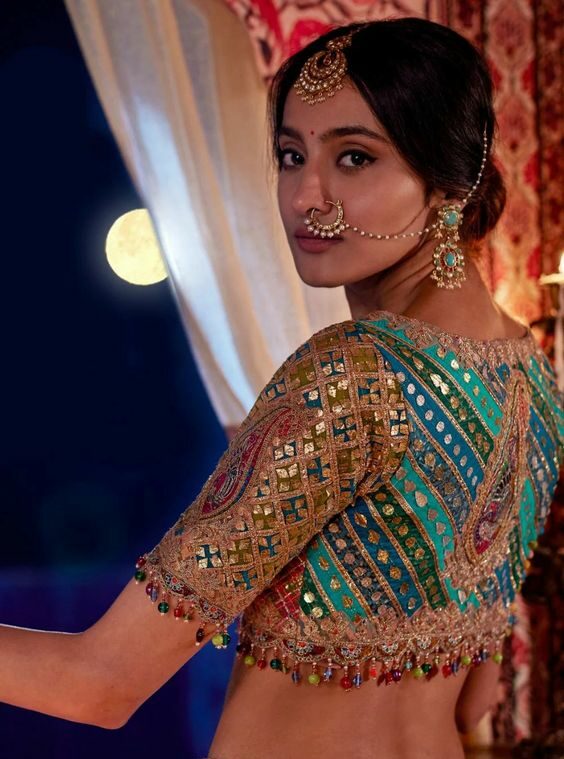 Mirrorwork marathi paithani blouse designs