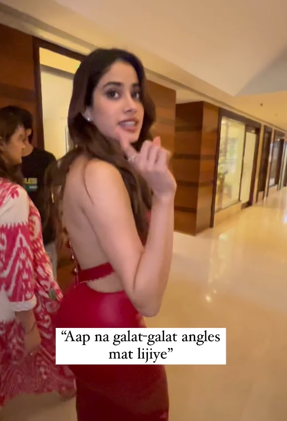 Jahnvi schooling paparazzi
