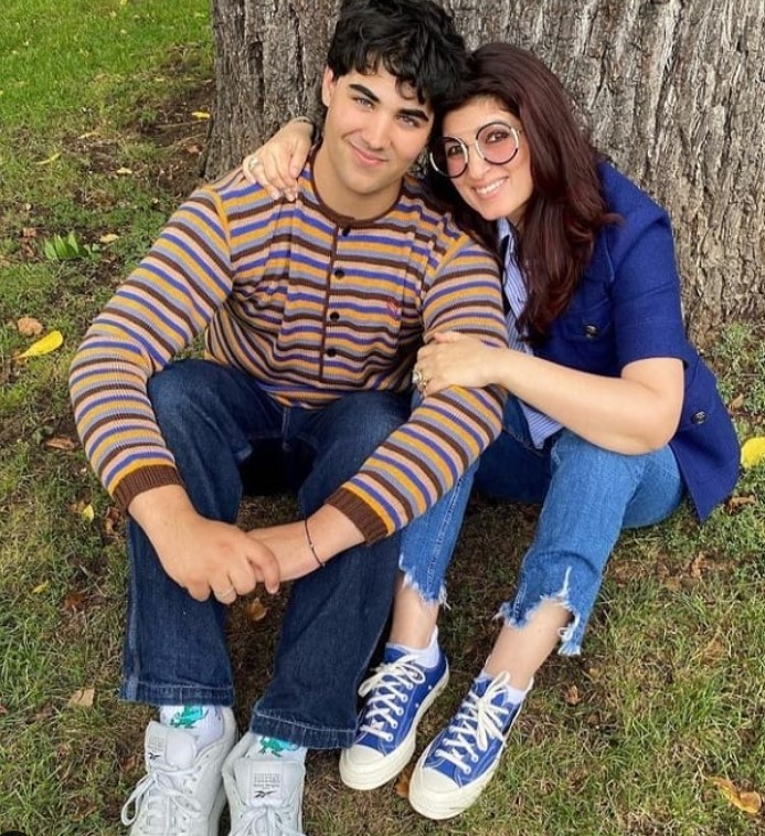 Aarav Kumar with Twinkle Khanna
