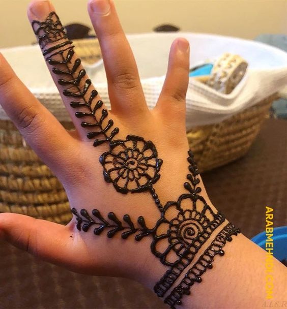 kids mehndi ideas