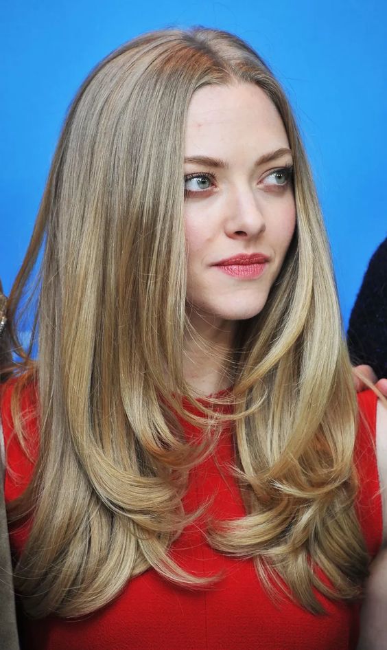 long layered hair blonde