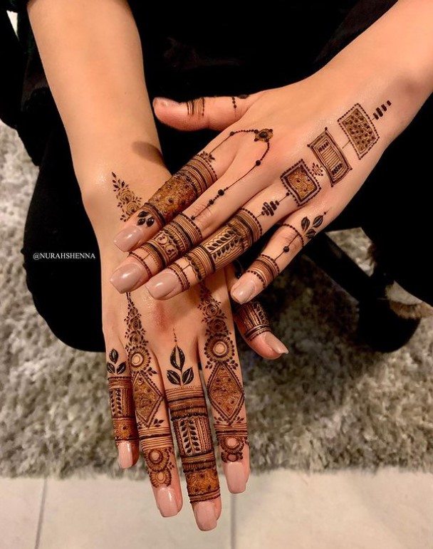 royal finger mehndi design 2024