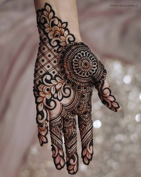 stylish party henna design