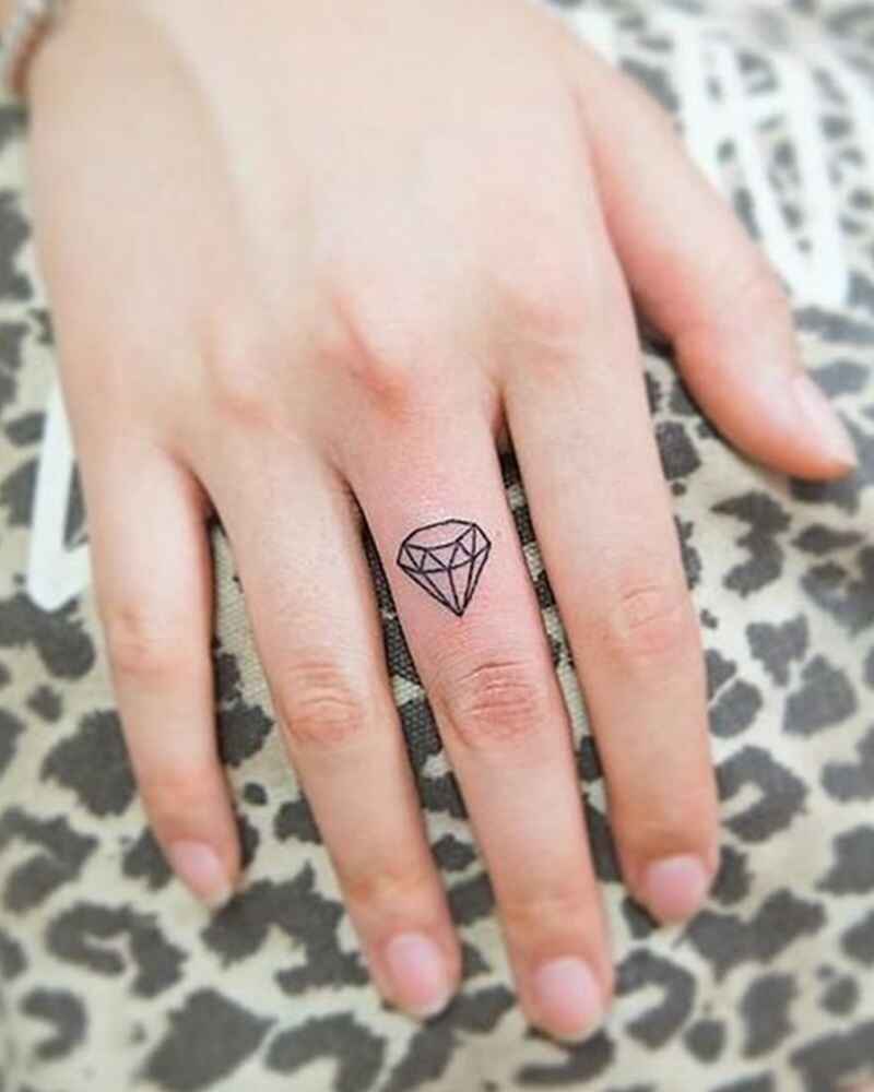 Diamond-finger-tattoos-for-girls
