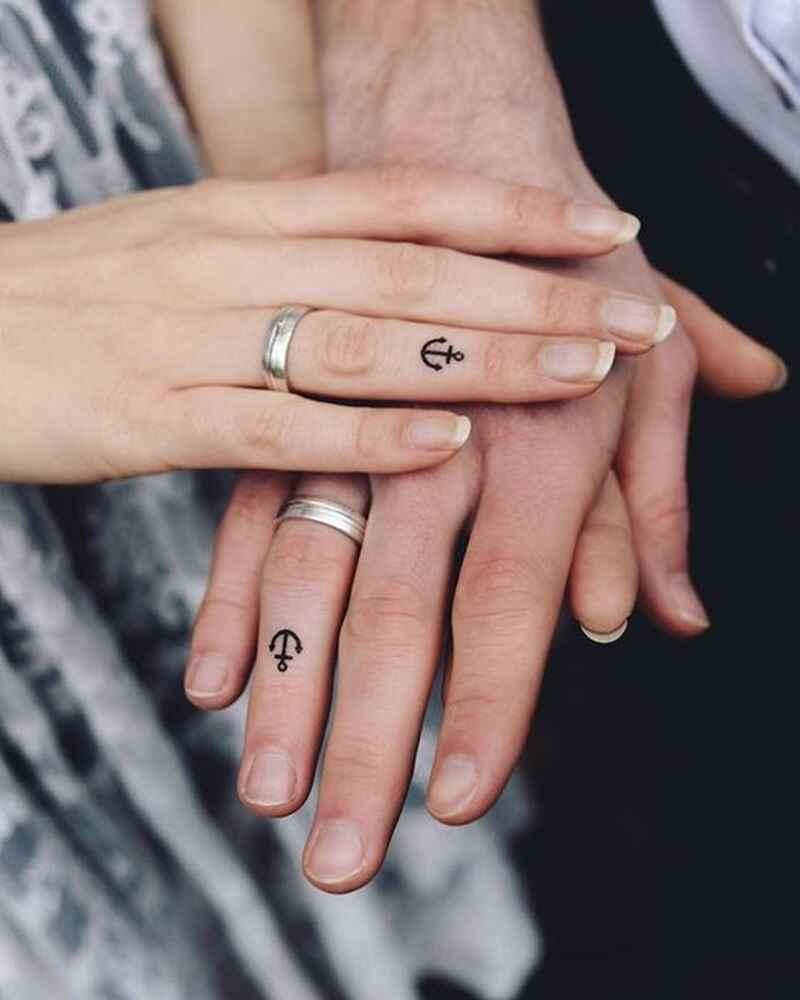 Mini-anchor-finger-tattoos-women
