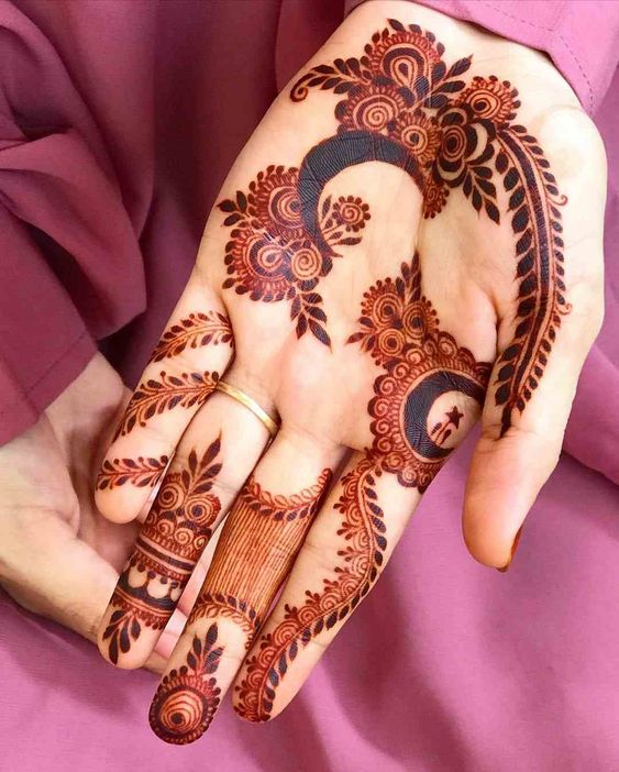 Moon henna design for Eid