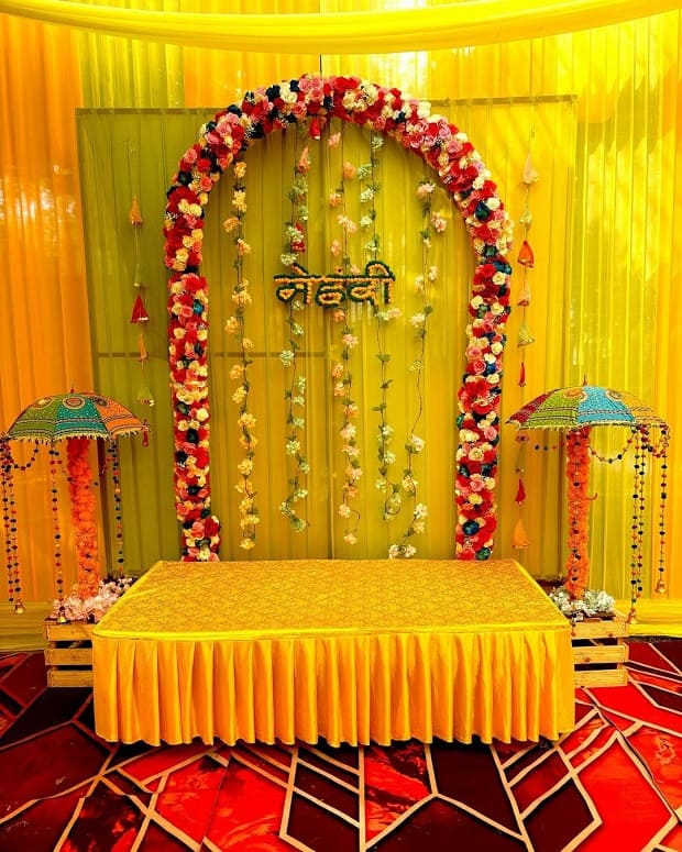 Sunkissed mehndi setup