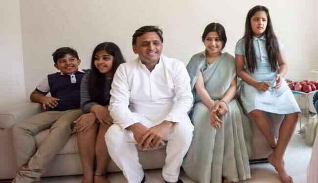 akhilesh-yadav-family
