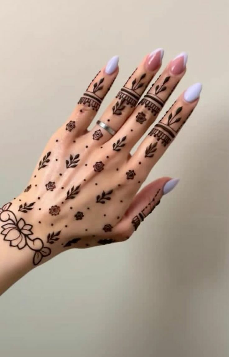 back hand mehndi new girls