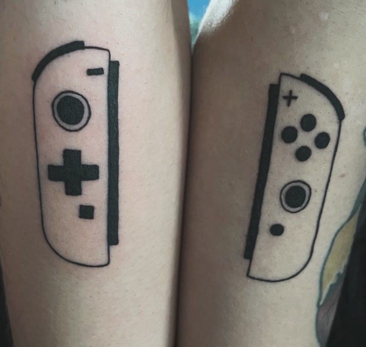 couple hand tattoos