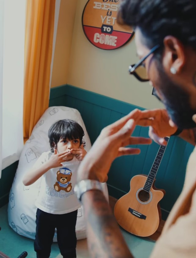 Hardik Pandya with his son Agastya