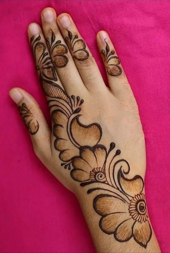flower mehndi design