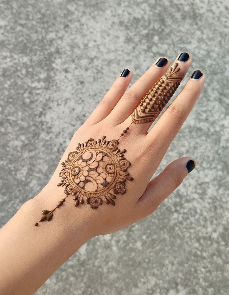 flower simple mehndi design