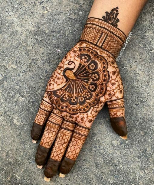 peacock mehndi design
