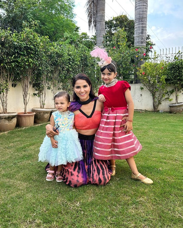 Ritu Rathee with daughter