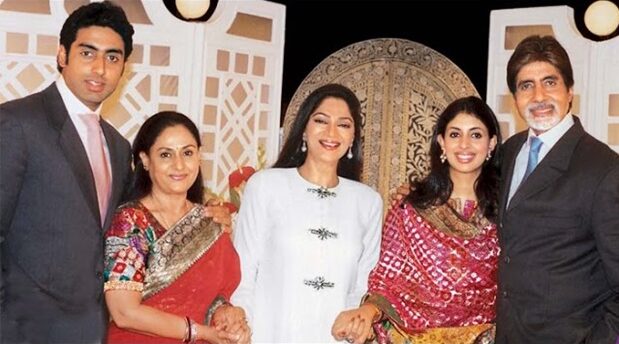 simi-with-bachchan-family