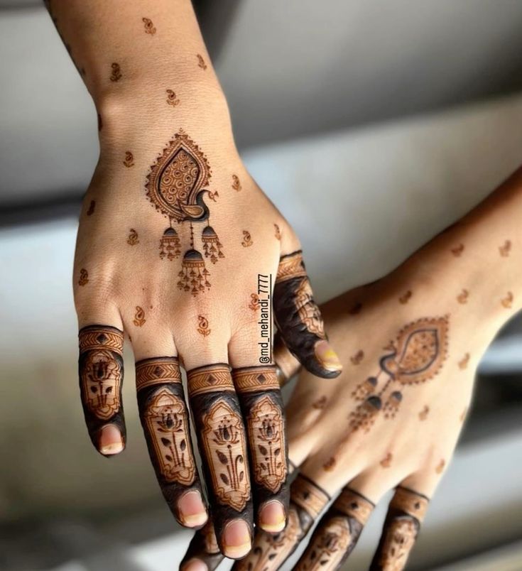 Mor mehndi design