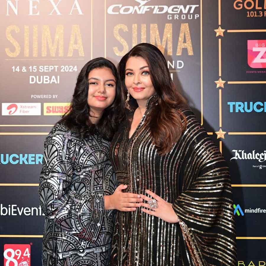 aaradhya-bachchan-aishwarya-rai