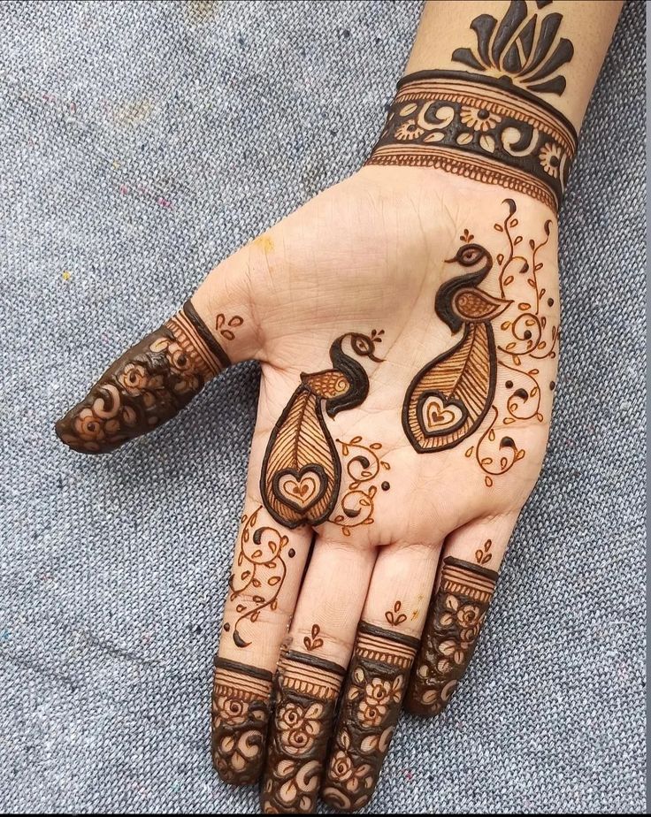 peacock mehndi design