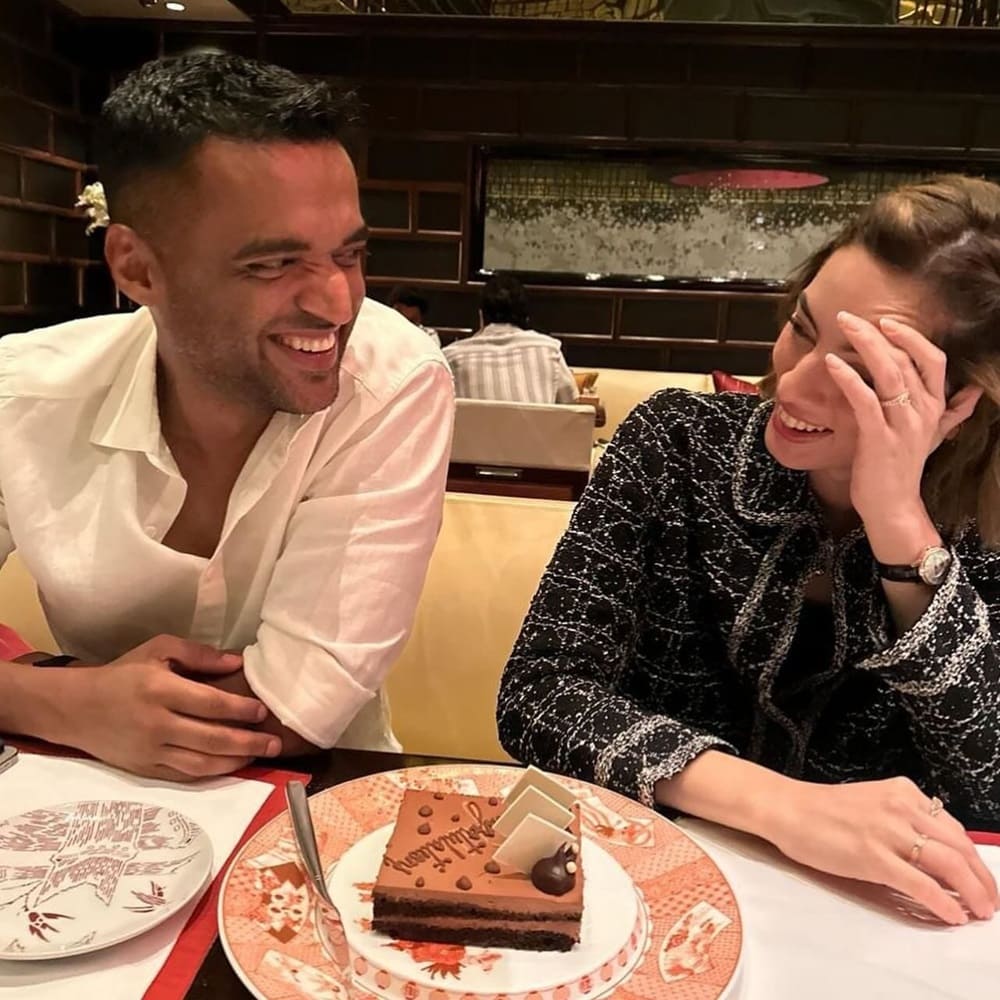deepinder goyal with wife grecia munoz