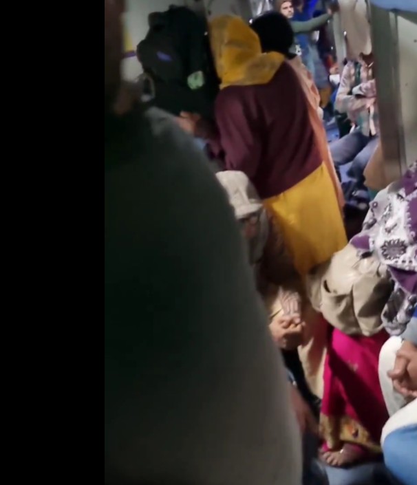 overcrowded AC coach Poorva Express