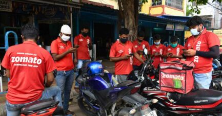 zomato delivery boy