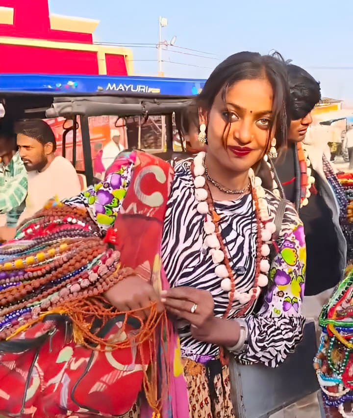monalisa bhosle left after her fame