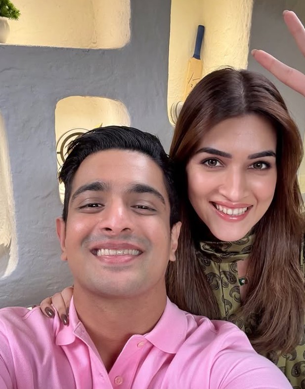 Ranveer Allahbadia with Kriti Sanon