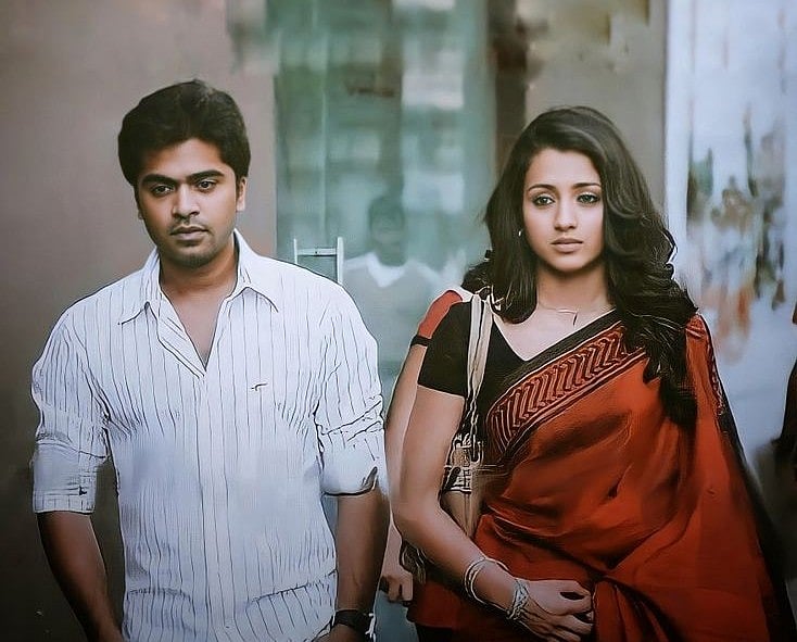 Vinnaithaandi Varuvaayaa Tamil love story