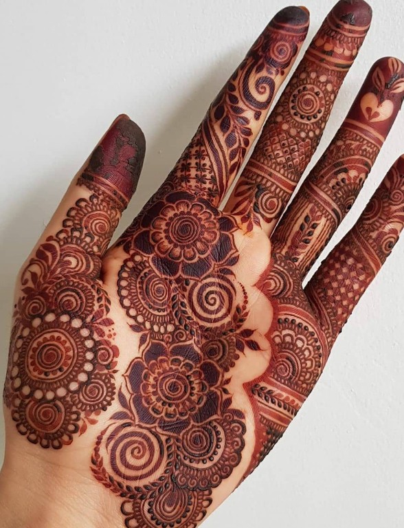 modern floral henna design