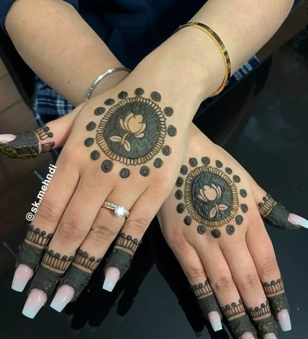 modern lotus mehndi design
