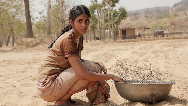 Mrunal Thakur in love_sonia