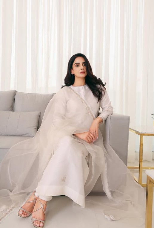 Hindi medium actress Saba Qamar, pakistani actress