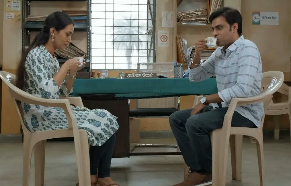 Panchayat2-rinki and sachivji