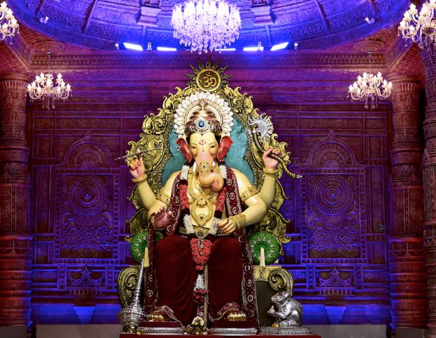 design of Lalbaugcha Raja