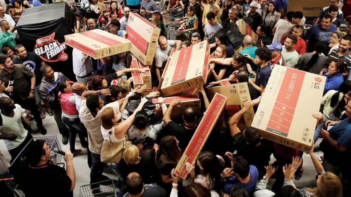Black Friday Shopping crowd